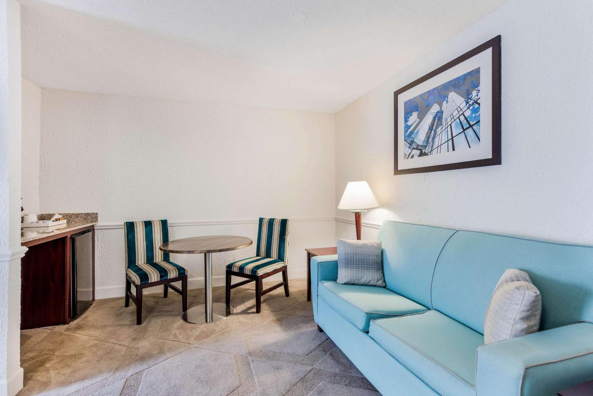 The Blu Hotel Blue Ash Cincinnati, Ascend Hotel Collection Luaran gambar